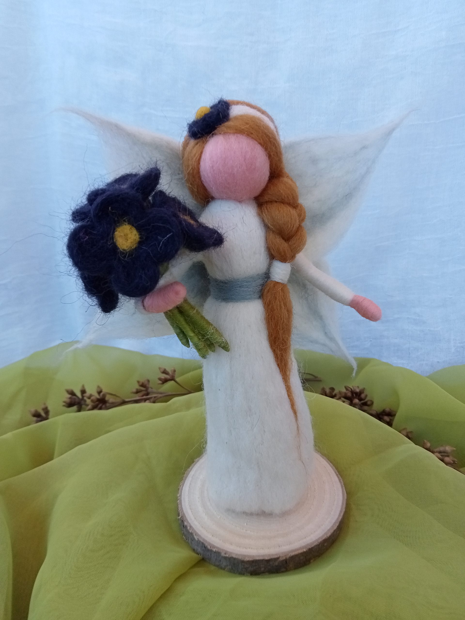 Anjo Florência Violeta